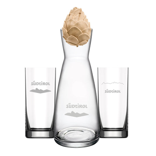 Alpinum® "Zwoa" - Set mit Karaffe + Zirbenzapfen und 2 Wassergläser